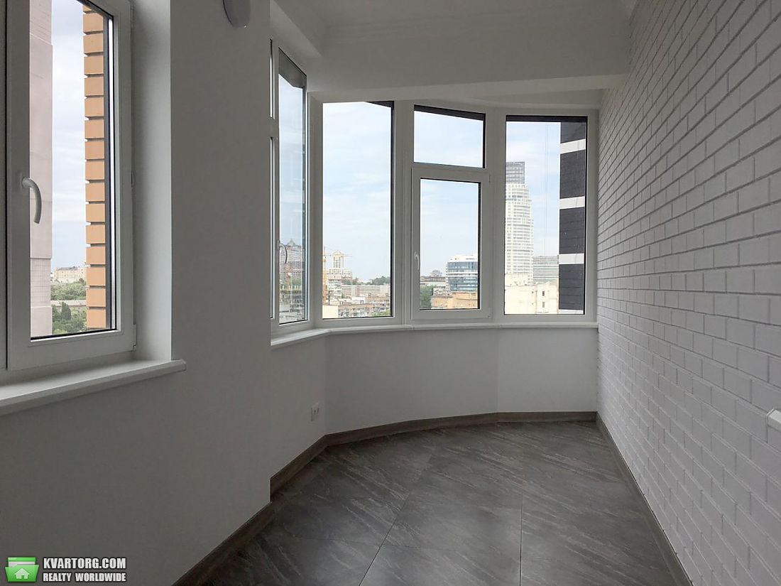 Rent out 2-room apartment. Киев,  Леси Украинки бул — photo 5