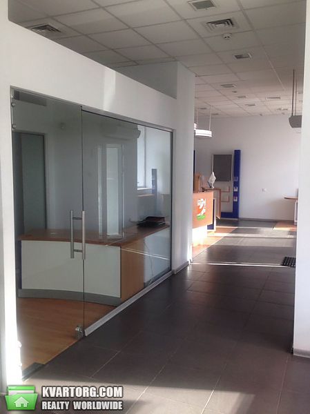 Rent out shop. Киев, Соломенская — photo 2