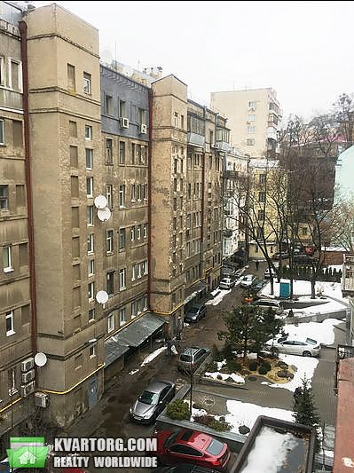 Rent out 5-room apartment. Киев,  Франко — photo 10