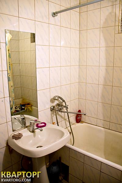 Sell 2-room apartment. Киев, Воссоединения пр — photo 4