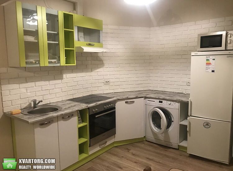 Rent out 1-room apartment. Киев,  Ломоносова — photo 1