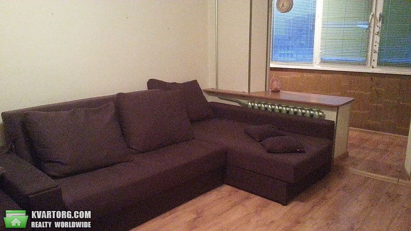 Rent out 1-room apartment. Киев,  Стуса — photo 9