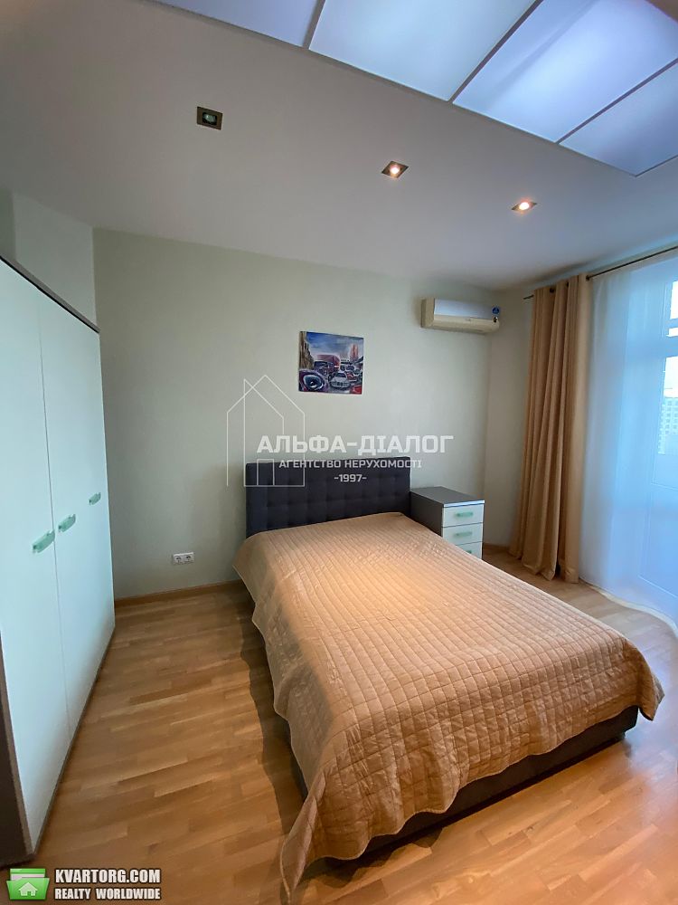 Sell 5-room apartment. Киев,  Владимирская — photo 5