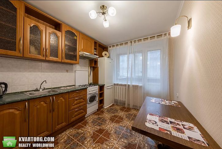 Rent out 2-room apartment. Киев,  Саксаганского — photo 4