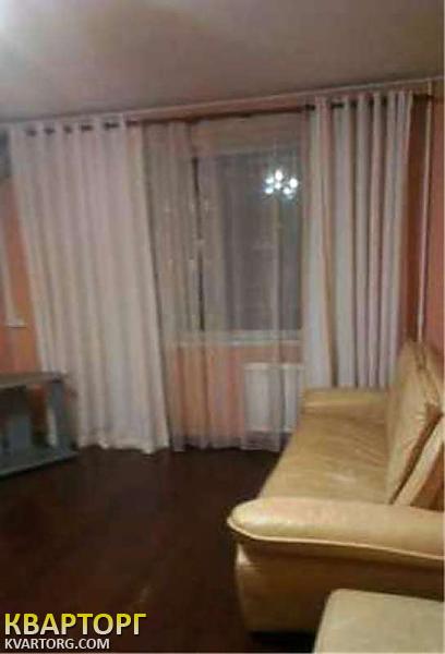 Rent out 2-room apartment. Киев,  Приречная — photo 2