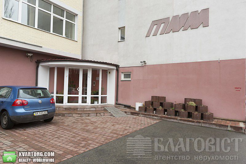 Sell 3-room apartment. Киев, Панельная — photo 4