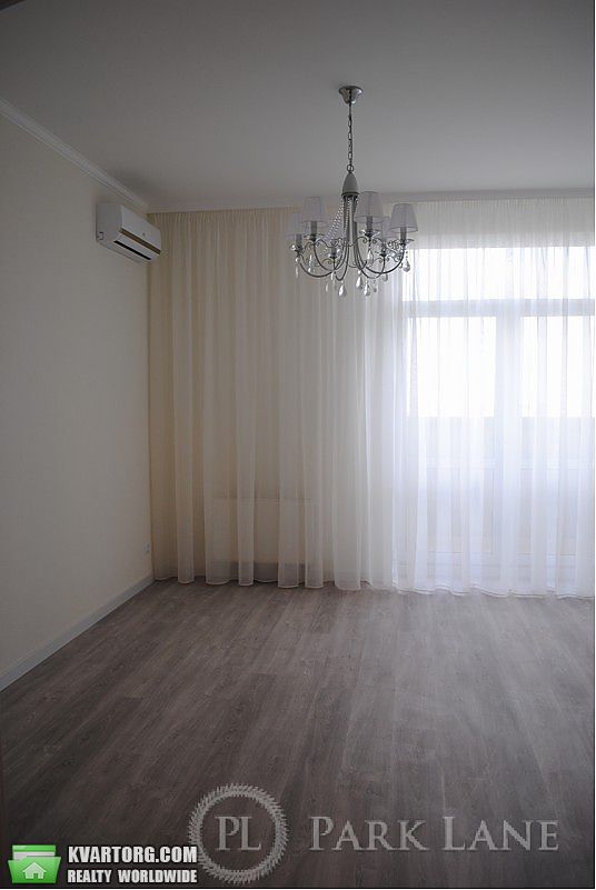 Sell 2-room apartment. Киев,  Щорса — photo 4
