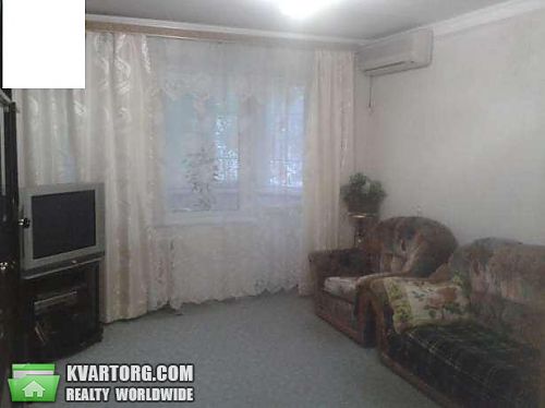 Rent out 3-room apartment. Киев,  Спасская — photo 2
