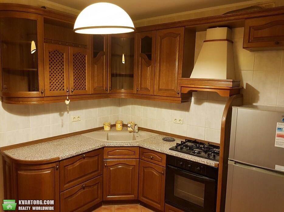 Rent out 2-room apartment. Киев,  Глебова — photo 3