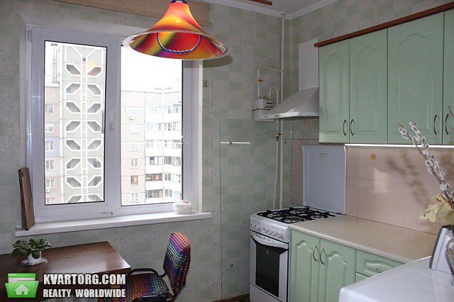 Sell 2-room apartment. Киев,  Симиренко — photo 1