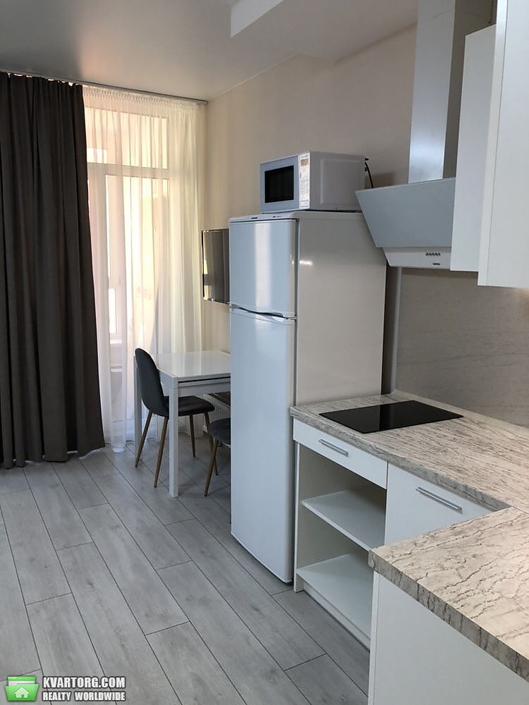 Rent out 1-room apartment. Киев, Регенераторная — photo 2