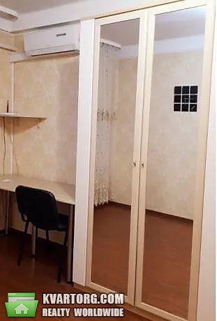 Rent out 1-room apartment. Киев,  Овручская — photo 3