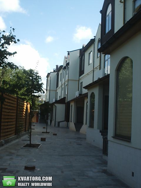 Sell 3-room apartment. Днепропетровск, кипарисный пер. — photo 1