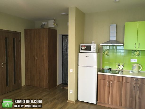 Rent out 2-room apartment. Киев, Нижнеключевая — photo 3