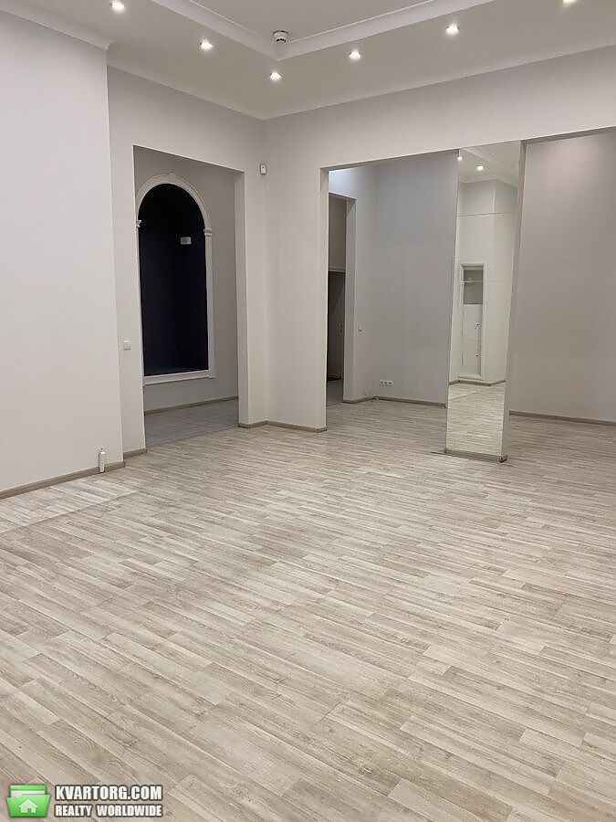 Rent out office. Киев,  Богдана Хмельницкого — photo 1
