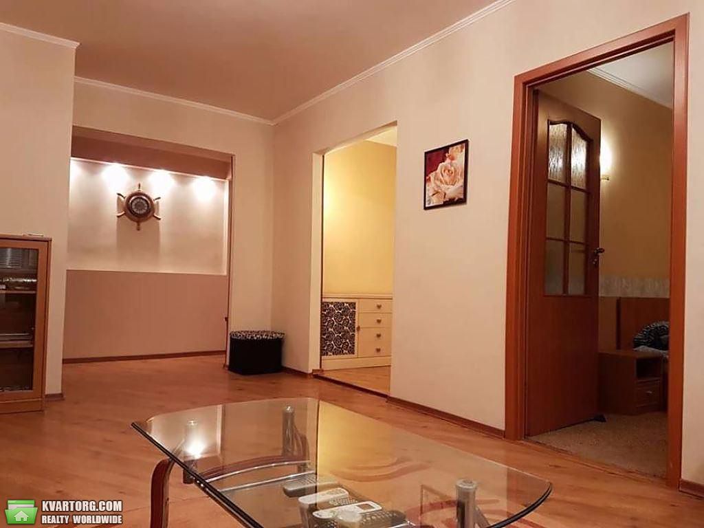 Rent out 2-room apartment. Киев,  Мазепы — photo 7