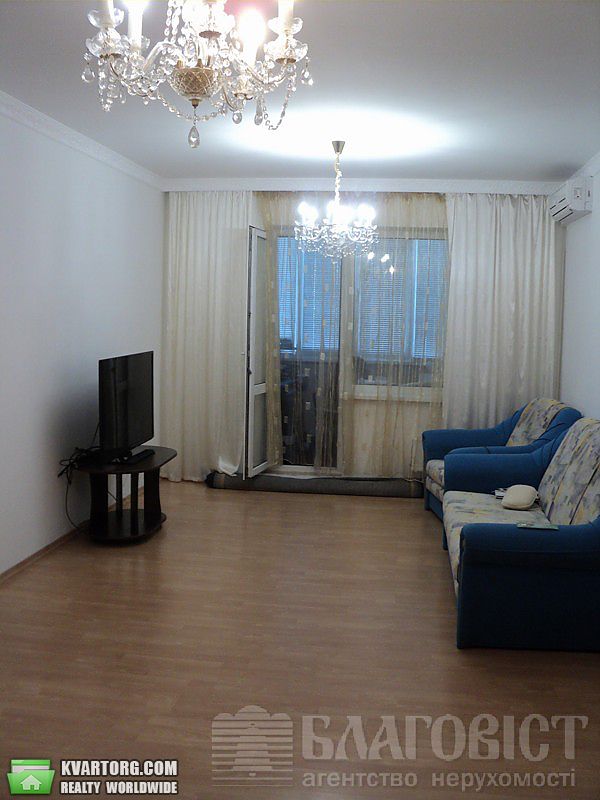 Sell 3-room apartment. Киев,  Срибнокильская — photo 2