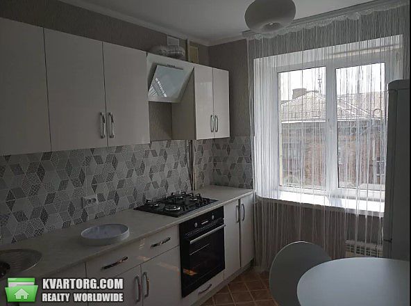 Rent out 2-room apartment. Киев,  Мельникова — photo 1