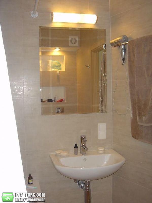 Rent out 2-room apartment. Киев,  Большая Васильковская — photo 4