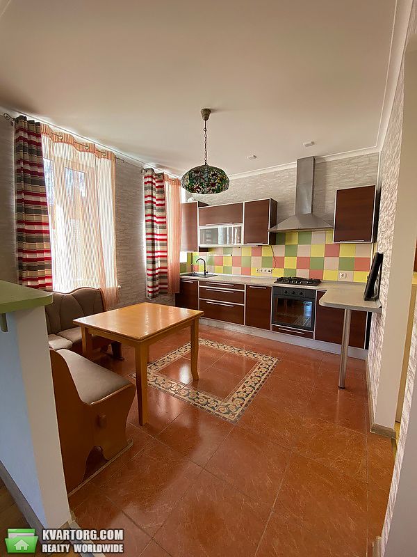 Sell 4-room apartment. Одесса, Французский бульвар — photo 1