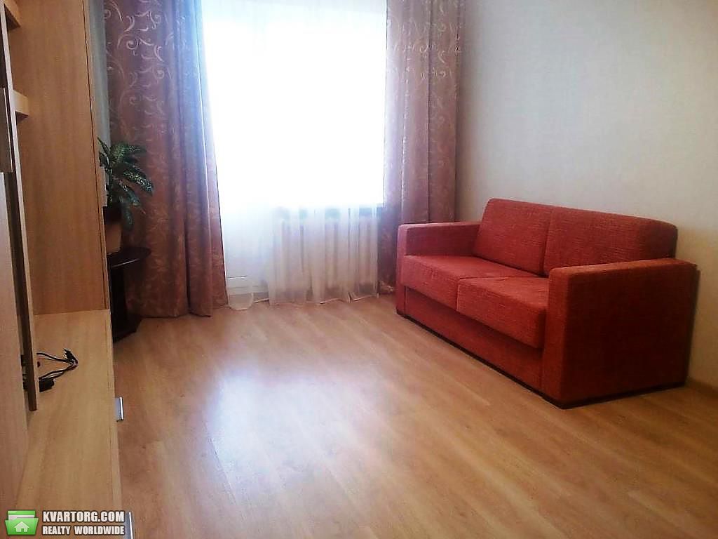 Rent out 2-room apartment. Киев, Пулюя ул. — photo 2