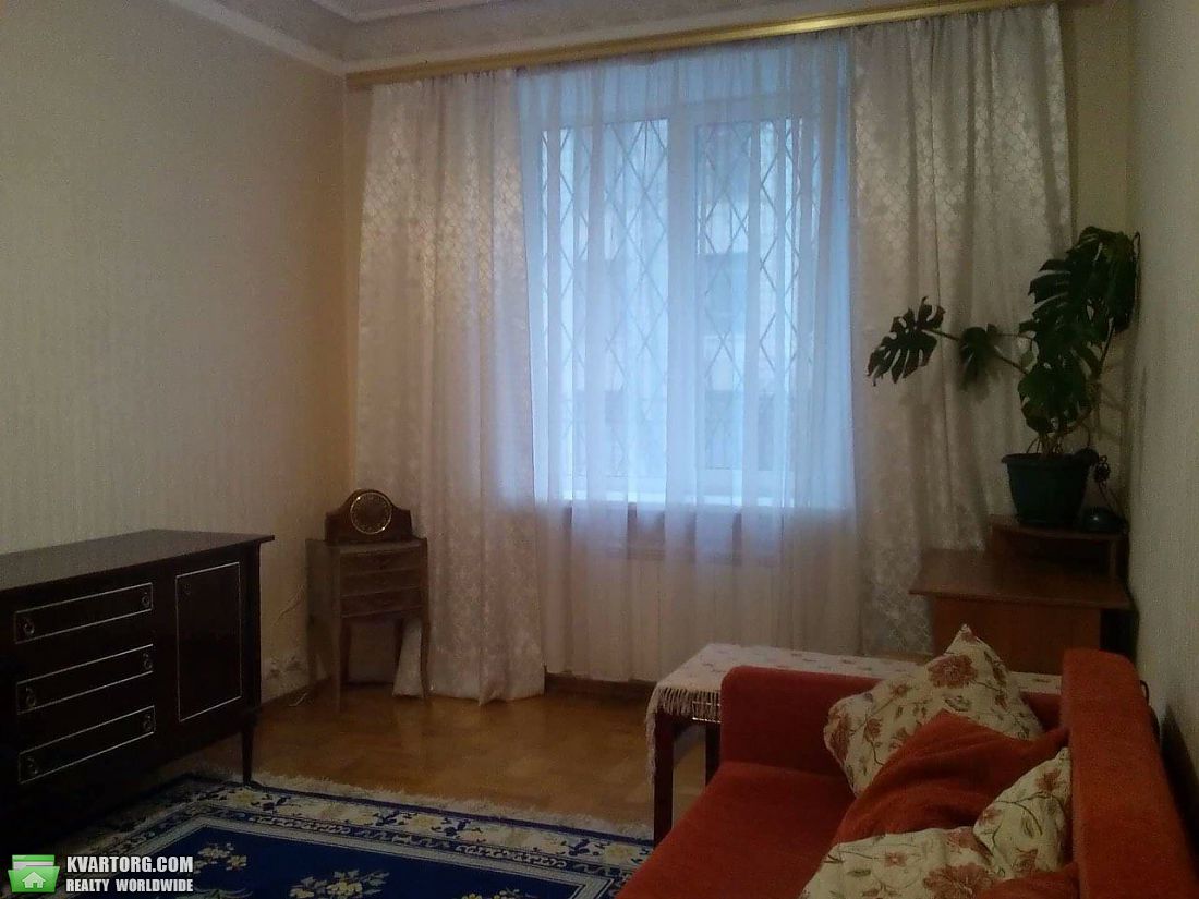 Rent out 1-room apartment. Киев,  Кутузова — photo 3