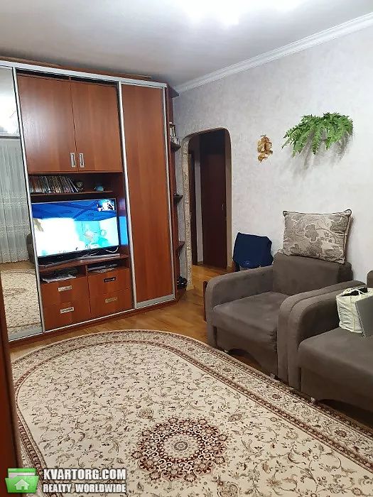 Sell 3-room apartment. Киев,  Искровская — photo 1