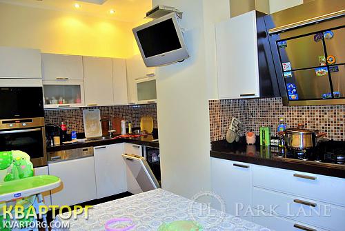 Sell 3-room apartment. Киев,  Строителей — photo 4