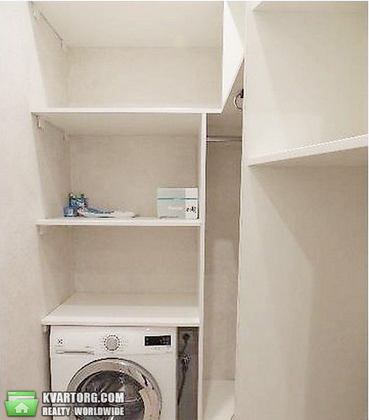 Rent out 2-room apartment. Киев,  Жилянская — photo 2