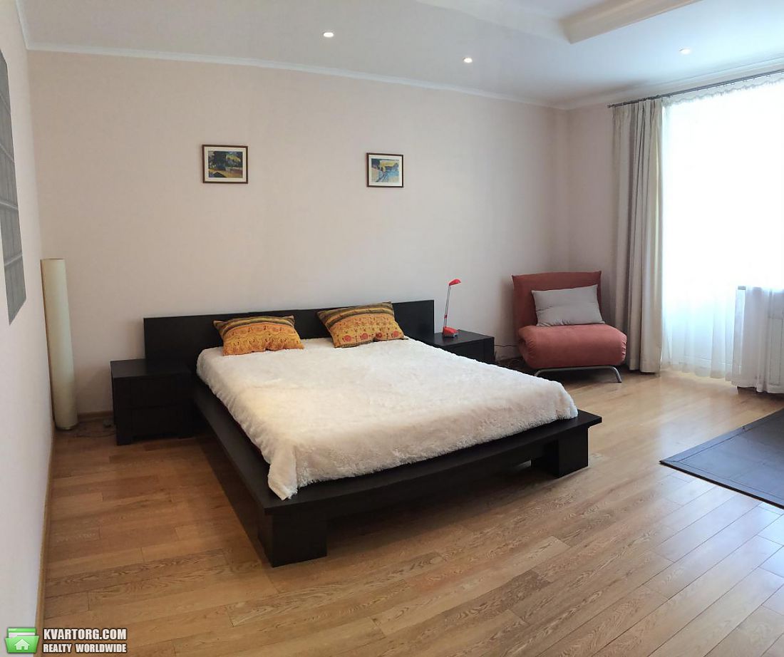 Rent out 1-room apartment. Киев,  Ярославский пер — photo 1