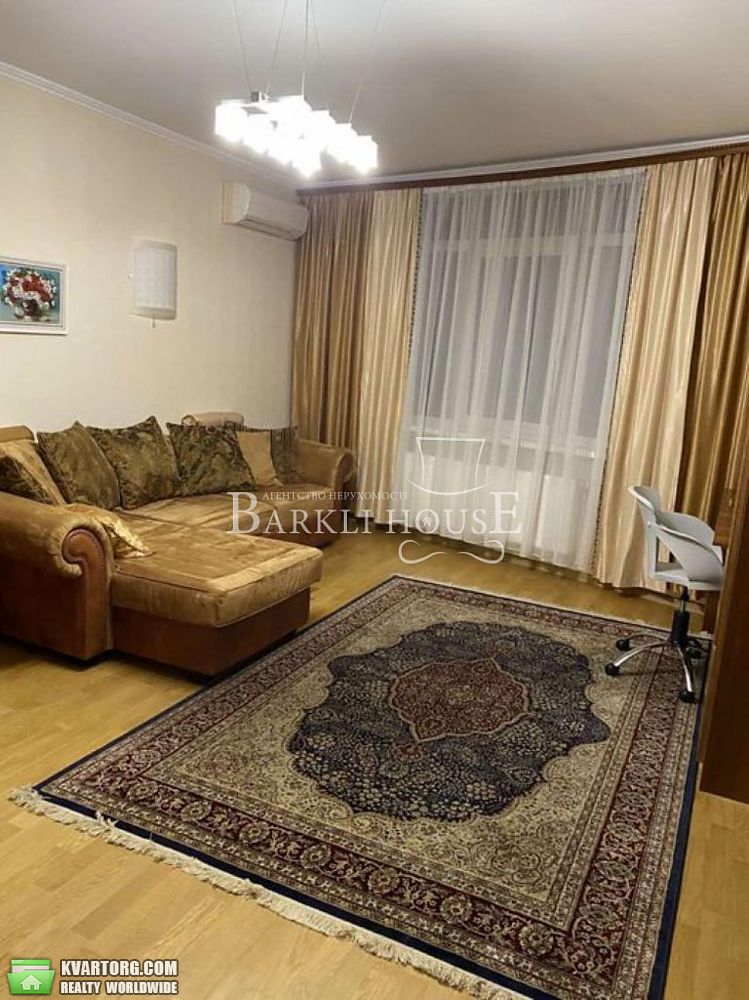 Rent out 3-room apartment. Киев,  Ушакова — photo 1