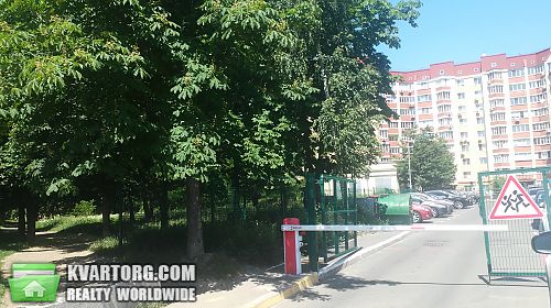 Sell 3-room apartment. Киев, Салютная — photo 3