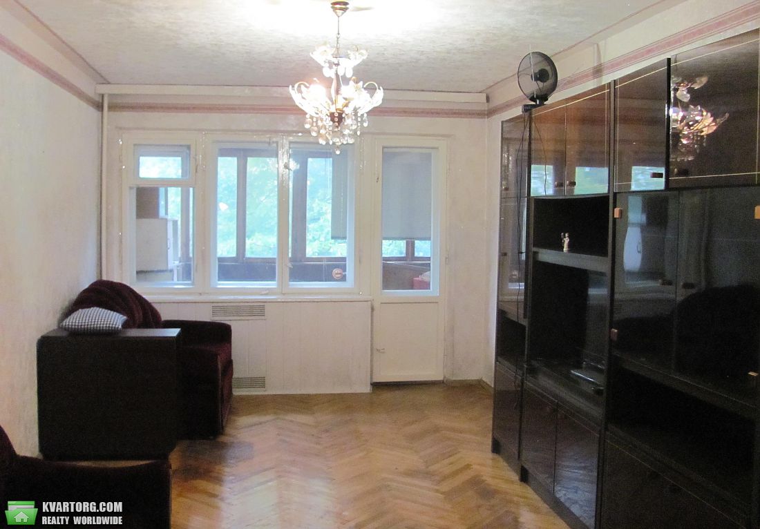 Sell 3-room apartment. Киев,  Гордиенко пер — photo 1