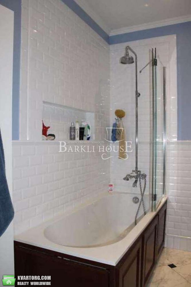 Rent out 3-room apartment. Киев,  Волошская — photo 9