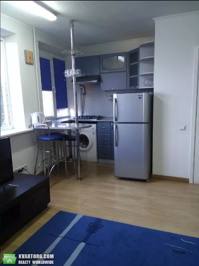 Rent out 1-room apartment. Киев,  Лабораторный пер — photo 3