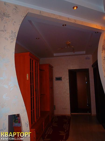 Rent out 2-room apartment. Киев,  Кадетский Гай — photo 7