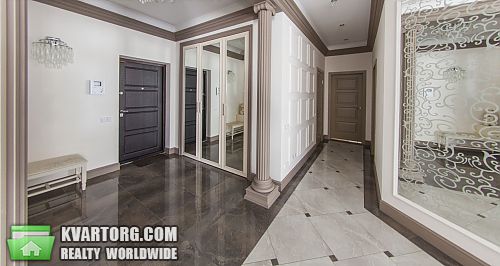 Rent out 3-room apartment. Киев, ул. Старонаводницкая — photo 8