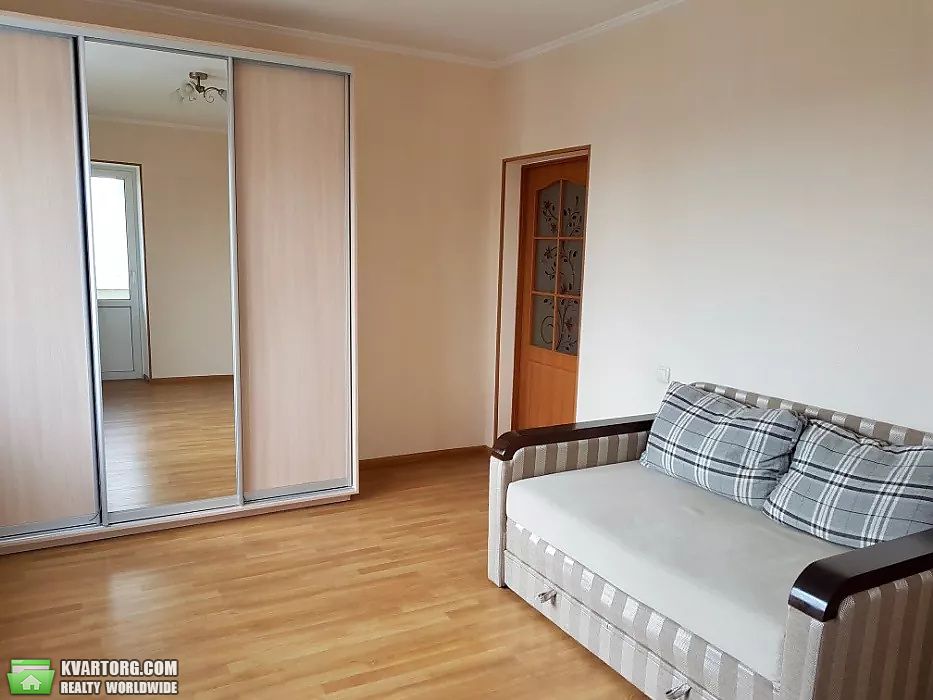 Sell 2-room apartment. Киев,  Нежинская — photo 2