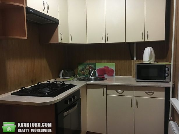 Rent out 1-room apartment. Киев,  Лукьяновская — photo 1