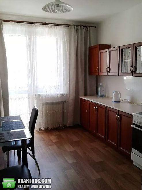 Rent out 1-room apartment. Киев, Соломенская — photo 1