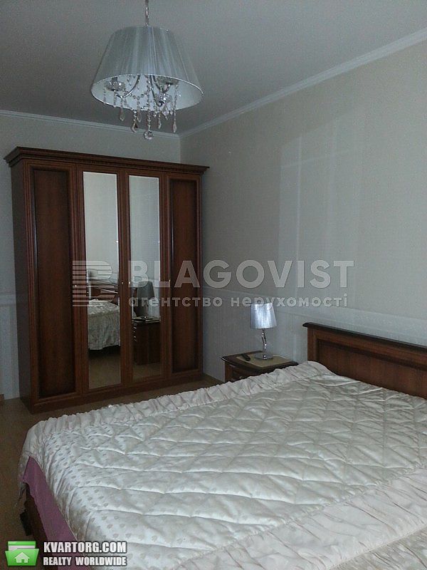 Rent out 2-room apartment. Киев, Окіпної Раїси — photo 3