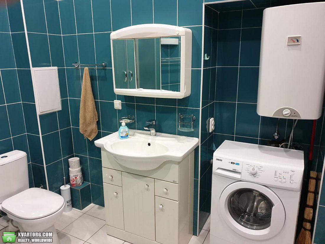 Rent out 4-room apartment. Киев,  Десятинная — photo 7