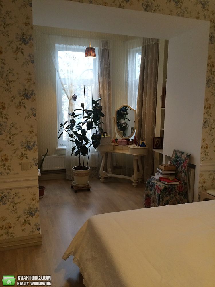 Sell 5-room apartment. Одесса, Базарная — photo 1