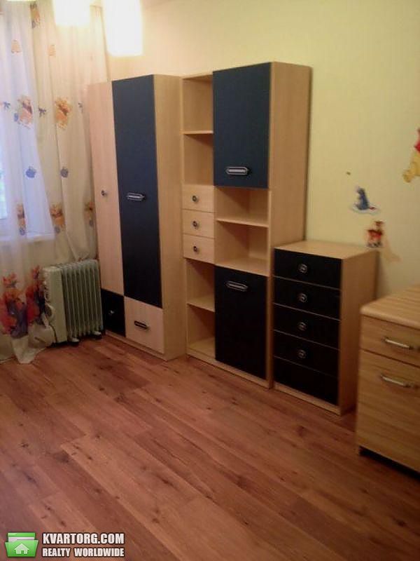 Rent out 3-room apartment. Киев,  Урловская — photo 6