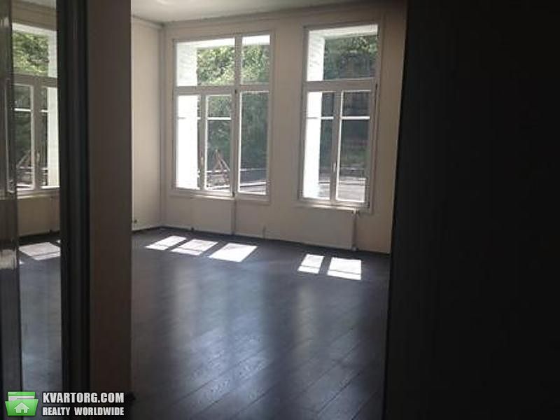 Rent out office. Киев, Музейная — photo 1