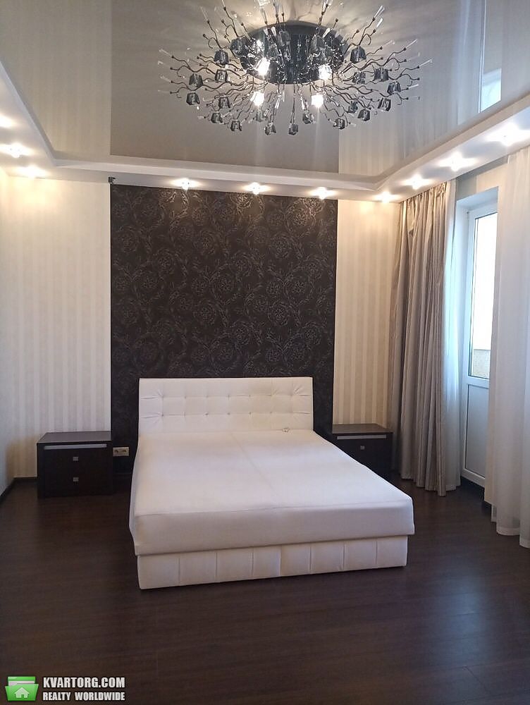 Rent out 2-room apartment. Киев,  Кольцова бул — photo 1