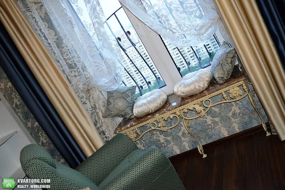 Rent out 2-room apartment. Киев,  Княжий Затон — photo 2