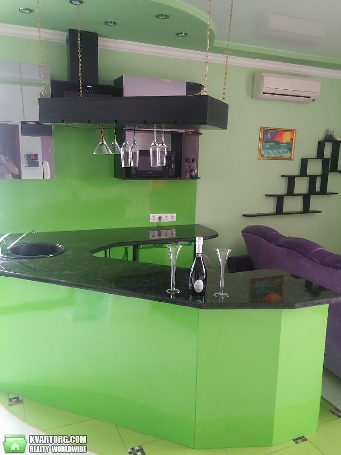 Sell 1-room apartment. Киев,  Радужная — photo 1