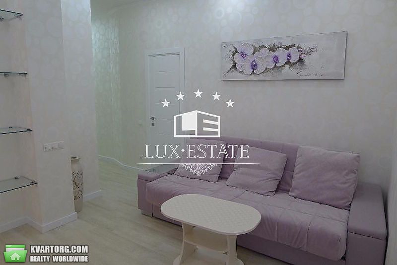 Rent out 2-room apartment. Киев,  Барбюса — photo 3