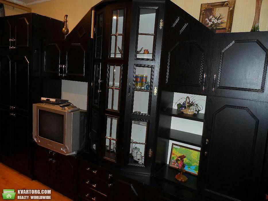 Rent out 2-room apartment. Киев,  Константиновская — photo 4